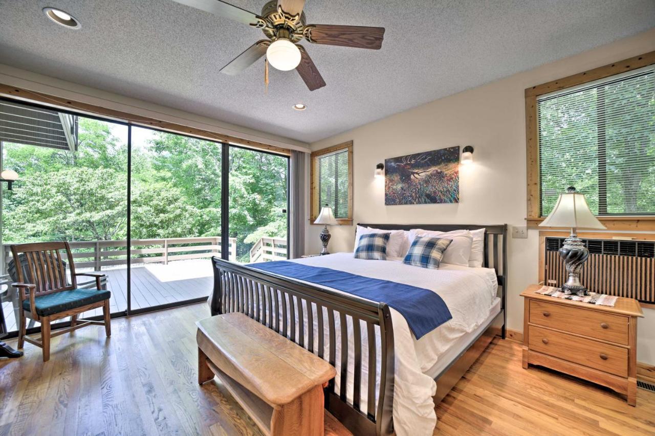 Vibrant Bryson City Home With Mtn Views And Deck! Εξωτερικό φωτογραφία