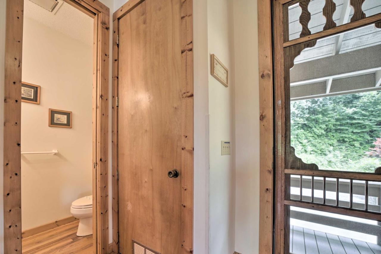 Vibrant Bryson City Home With Mtn Views And Deck! Εξωτερικό φωτογραφία