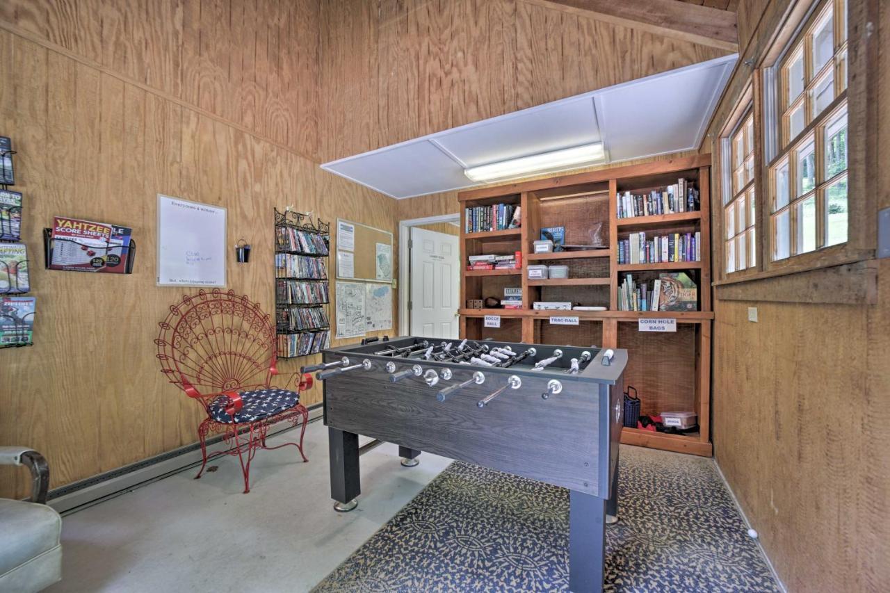 Vibrant Bryson City Home With Mtn Views And Deck! Εξωτερικό φωτογραφία