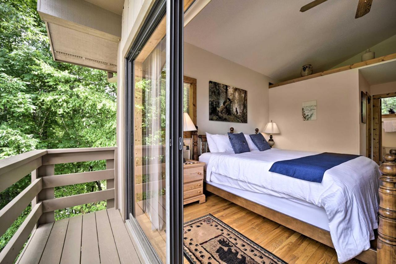 Vibrant Bryson City Home With Mtn Views And Deck! Εξωτερικό φωτογραφία